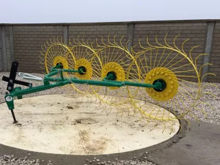 rake, 4 star, suspended (5)